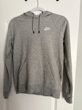 Women's Nike Sweatshirt